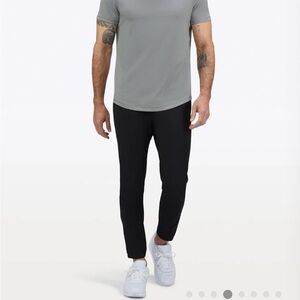 CUTS black AO jogger